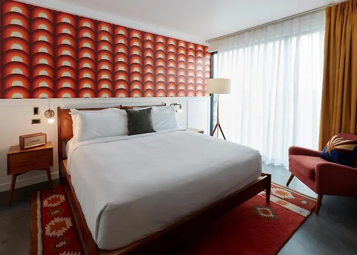 Hotel Rise Uptown Phoenix
