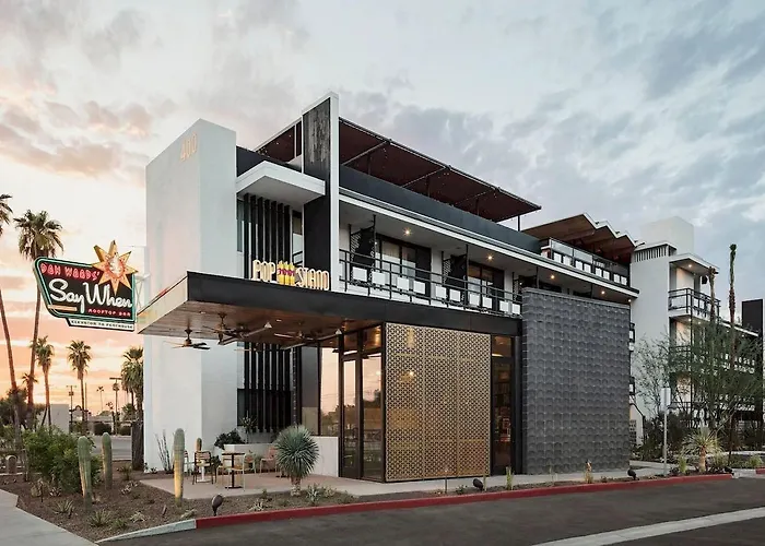 Rise Uptown Hotel Phoenix