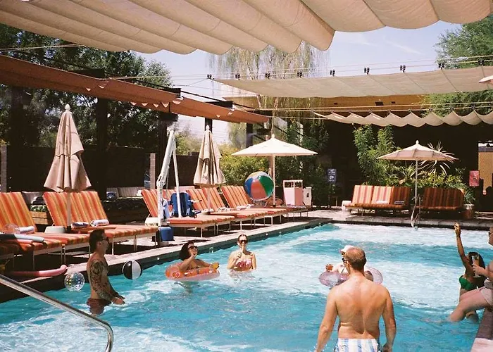 Rise Uptown Hotel Phoenix