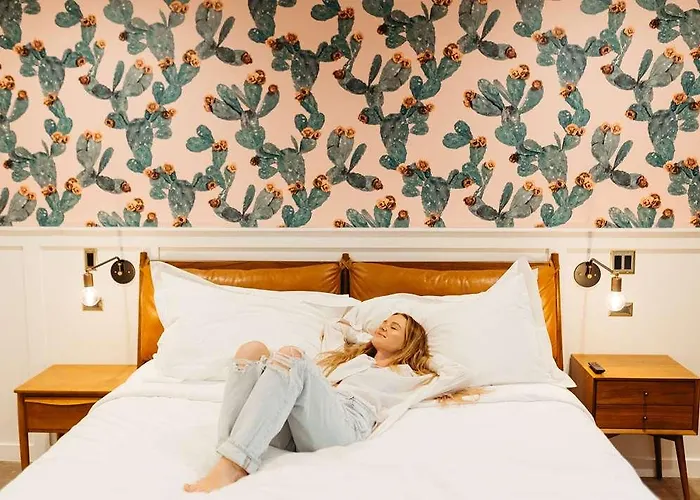 Hotel Rise Uptown Phoenix