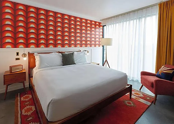 Rise Uptown Hotel